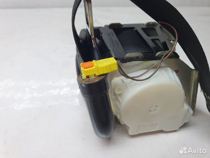 Ремень безопасности задний левый Mercedes-Benz C