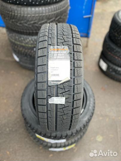 Pirelli Formula Ice FR 215/55 R17 98T