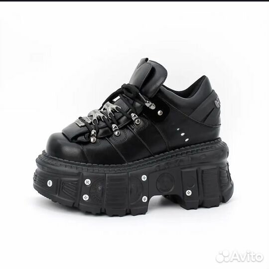 New rock на руках