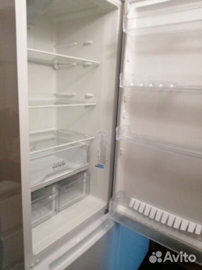 Холодильник б/у indesit