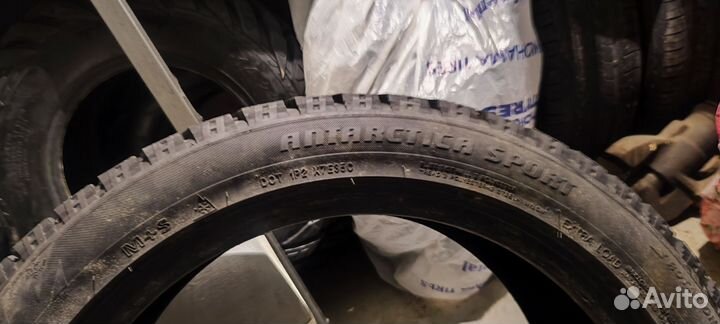 Zeta Antarctica Sport 235/45 R18