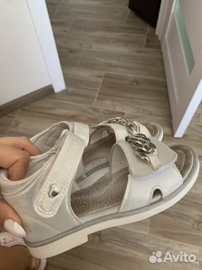Сандали детские 28