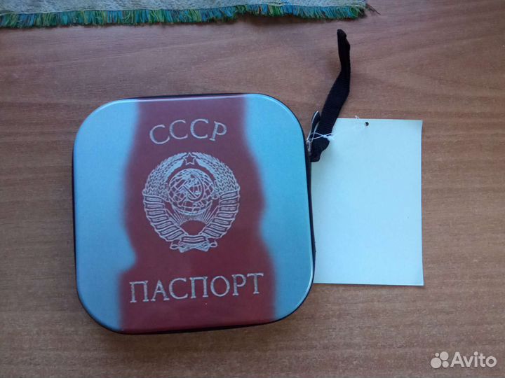 Футляр для хранения компакт-дисков