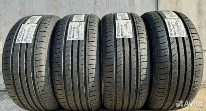 Yokohama BluEarth-GT AE-51 215/60 R16 99V