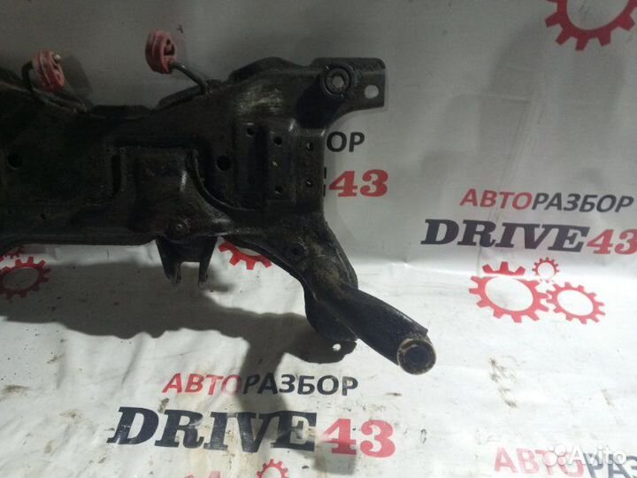 Подрамник передний Ford Focus 2 1.4 asda 2009