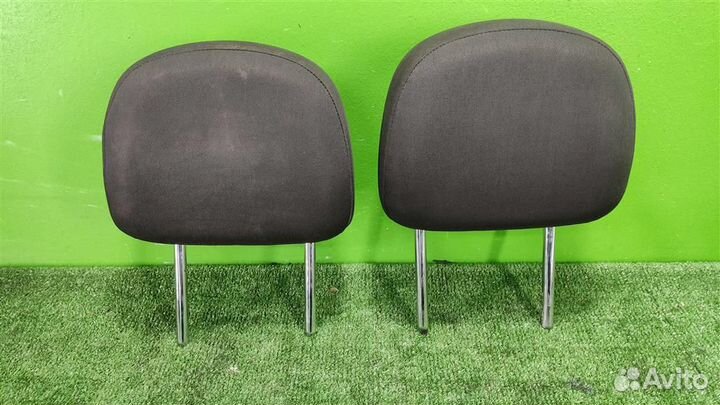 Подголовники комплект Opel Astra J 2010