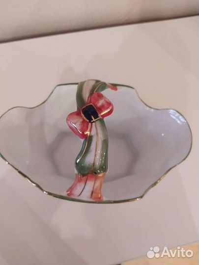 Фарфоровая конфетница. Япония