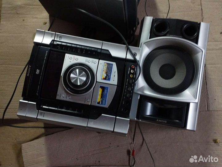 Музыкальный центр Sony