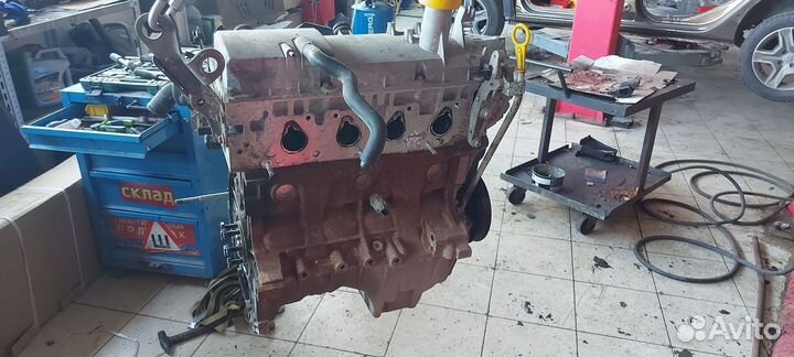 Двигатель K7M 812 Рено Логан Сандеро Ларгус