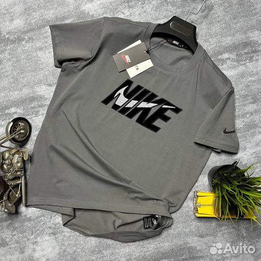 Футболка мужская Nike
