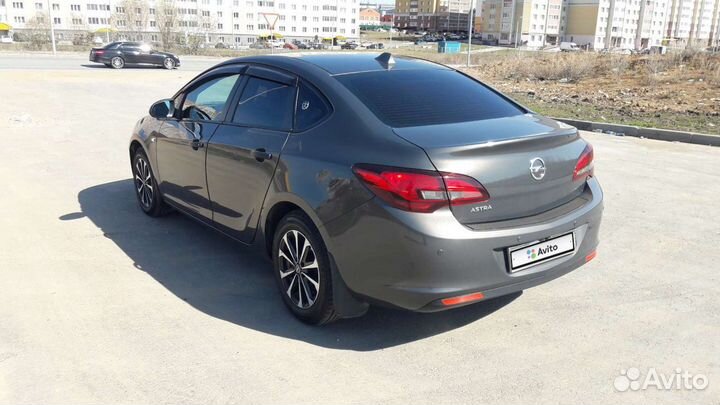 Opel Astra 1.6 МТ, 2014, 163 000 км
