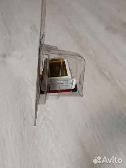 Hot wheels машинка Volkswagen Golf MK1