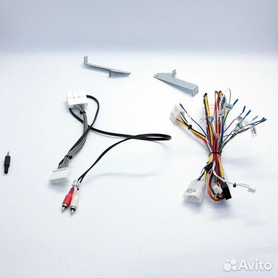 Штатная магнитола для Lexus CT 200H LeTrun 4606-44