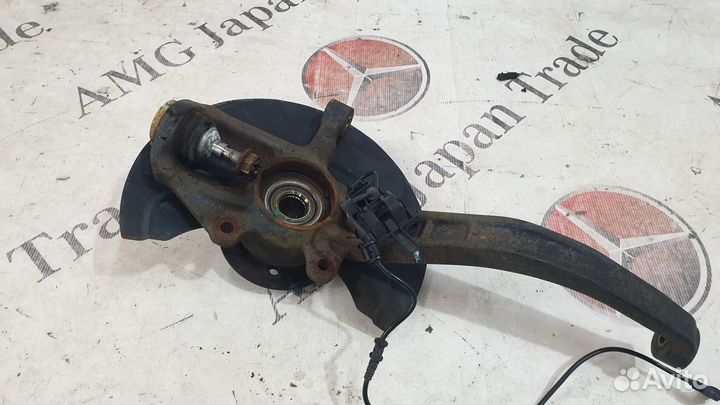 Ступица правая на Mercedes-Benz W164 ML/GL X164