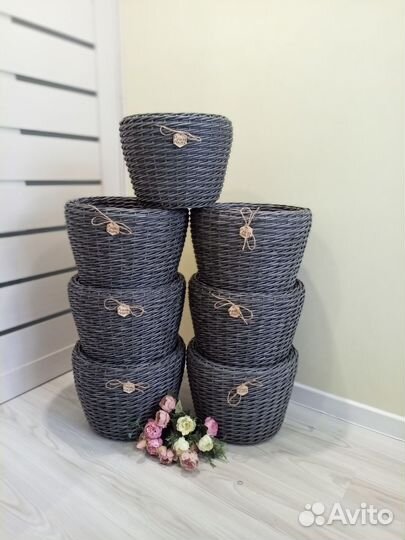 Кашпо из ротанга
