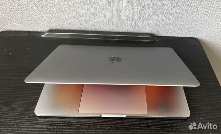 Apple MacBook Pro 13 2018 Touchbar 512 gb