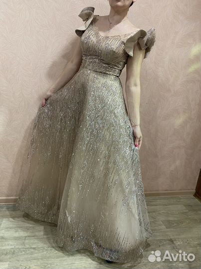 Вечернее платье