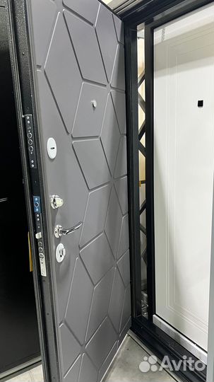 Двери входные с терморазрывом