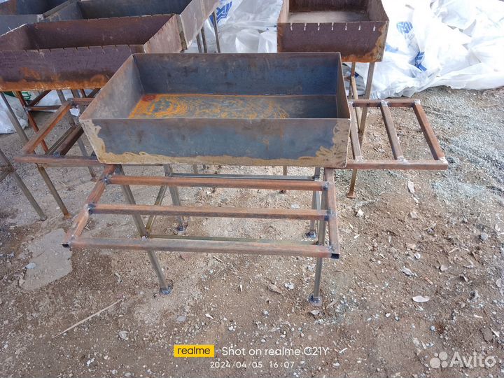 Мангал новый