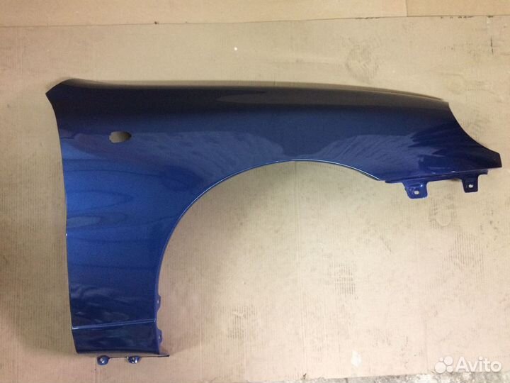 Крыло правое Chevrolet Lanos в цвет