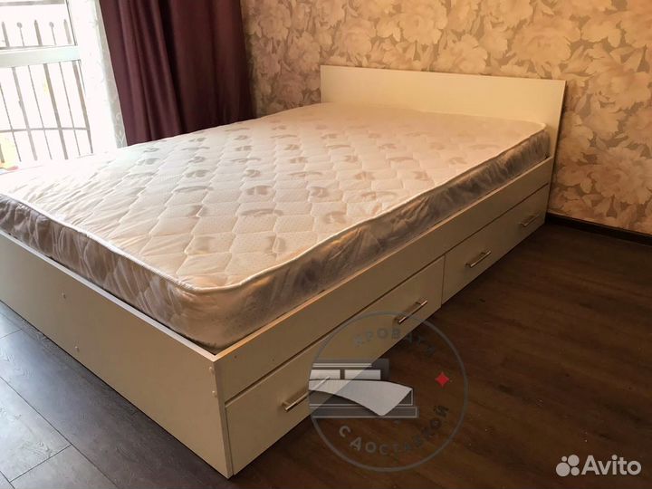 Шкаф