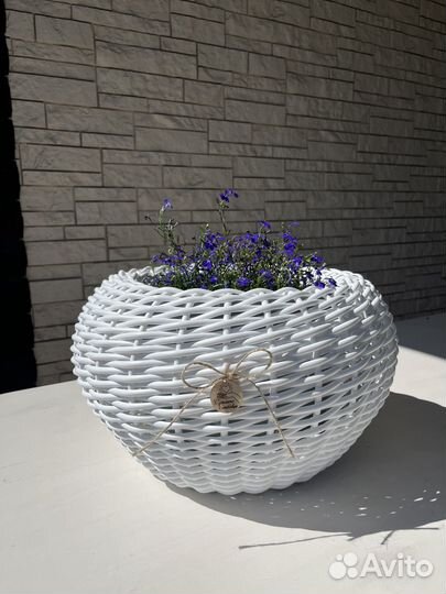 Кашпо из ротанга