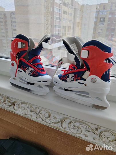 Коньки хоккейные
