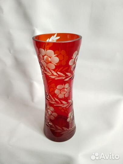Ваза Красное Рубиновое Стекло СССР Ручная Резьба