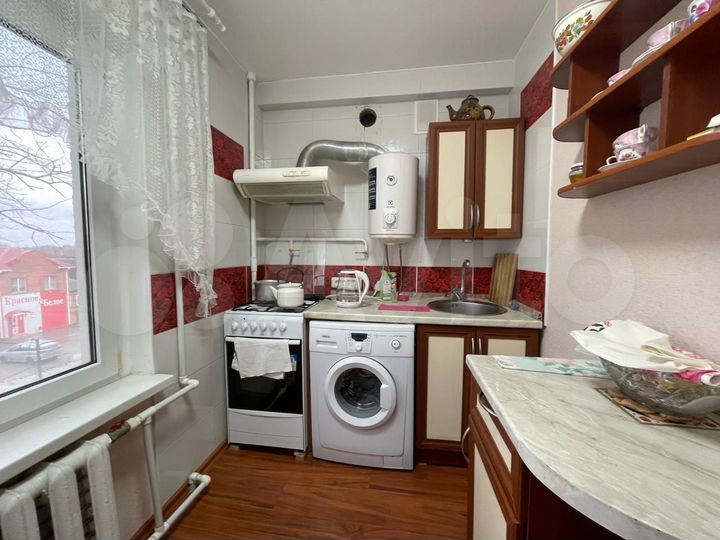 2-к. квартира, 40 м², 3/5 эт.