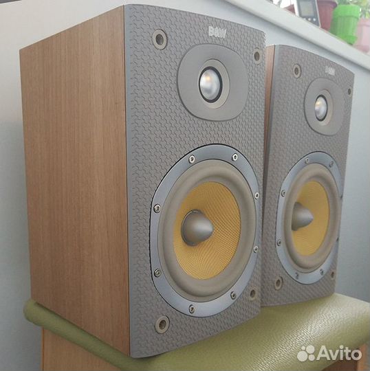 Акустика колонки Bowers & Wilkins DM600 S3