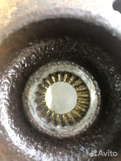 Ступица передняя правая пежо 206