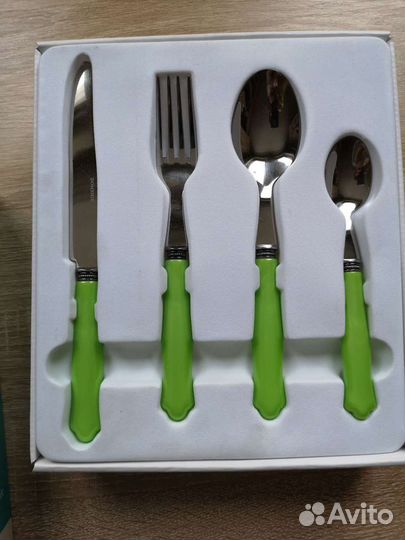 Набор столовых приборов новый