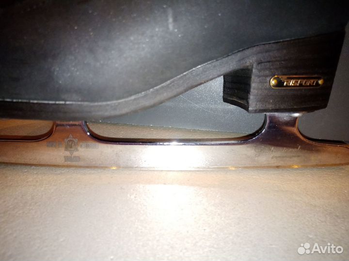 Фигурные коньки risport