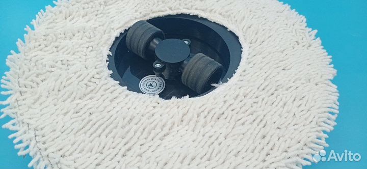 21304 Робот-пылесос для сухой и влажной уборки