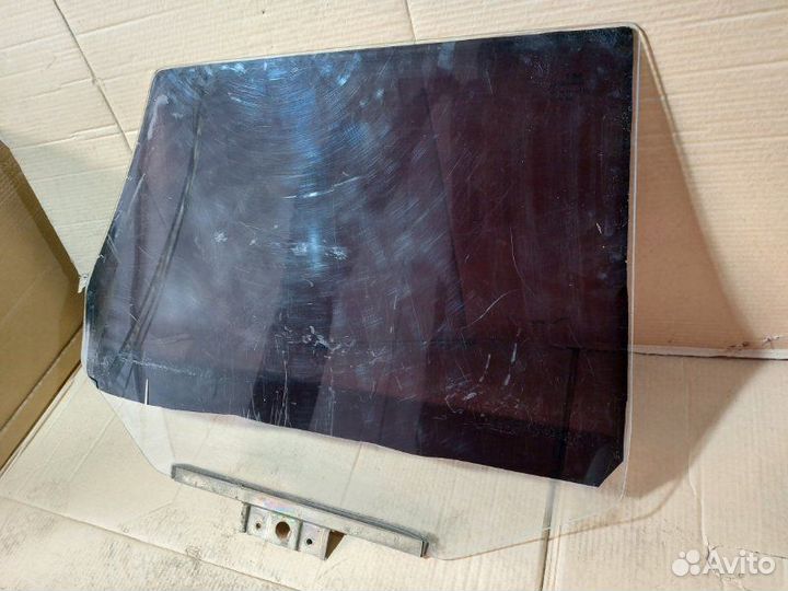 Стекло двери заднее левое Ваз LADA 2114 хэтчбек