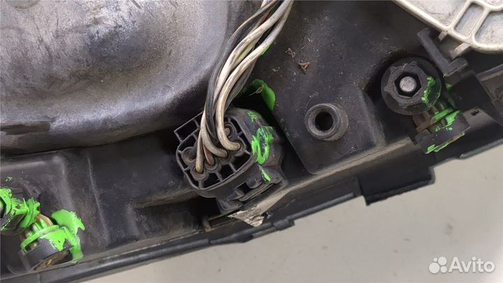 Фара (передняя) Chrysler Voyager, 2006