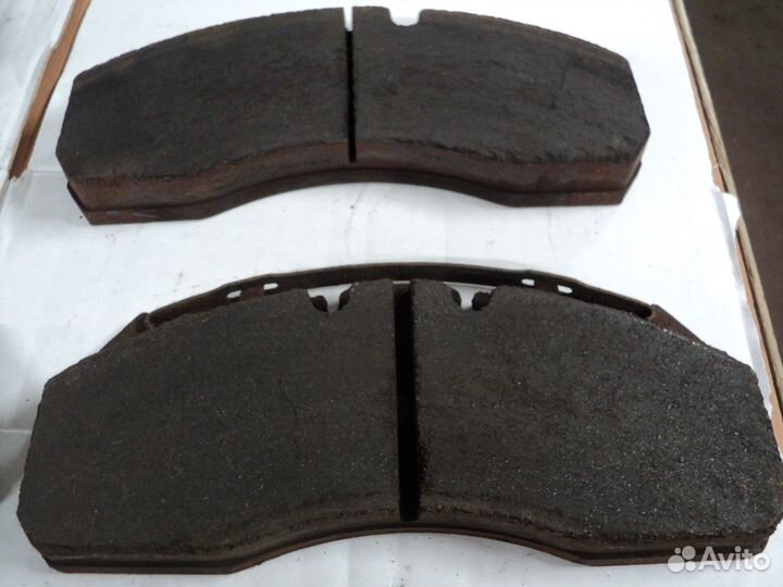 Колодки тормозные передние даф