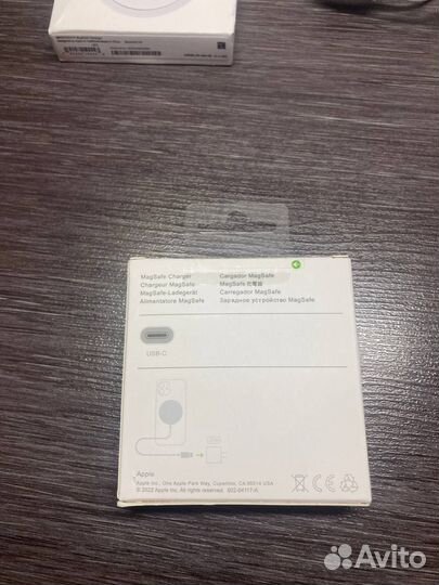 Беспроводная зарядка magsafe