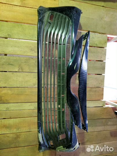 Toyota camry 2018 Бампер передний