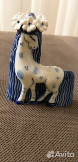 Статуэтки
