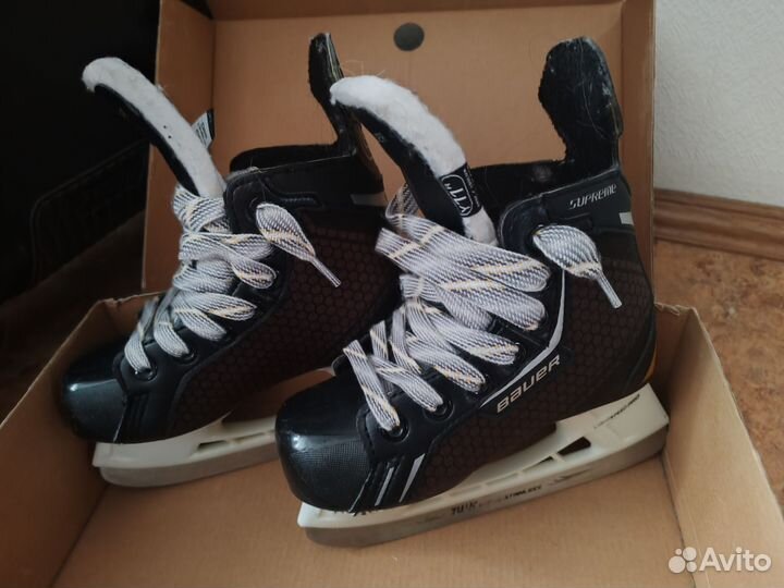 Хоккейные коньки bauer