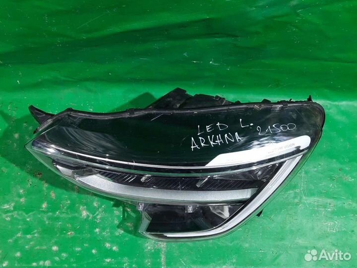 Фара передняя левая Arkana