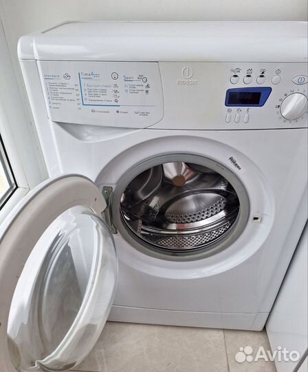 Стиральная машина автомат с баком