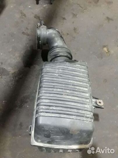 Корпус воздушного фильтра крайслер себринг 2.7