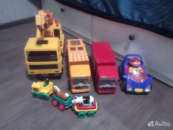 Игрушки машинки для мальчика