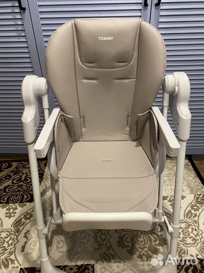 Стульчик для кормления tommy