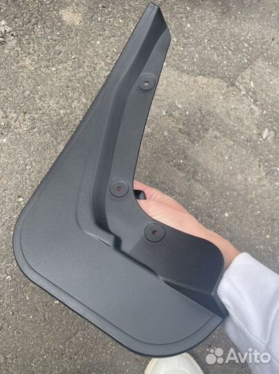 Брызговик правый на bmw f20 116i / 118i