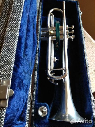 Духовой музыкальный инструмент труба besson LP 35