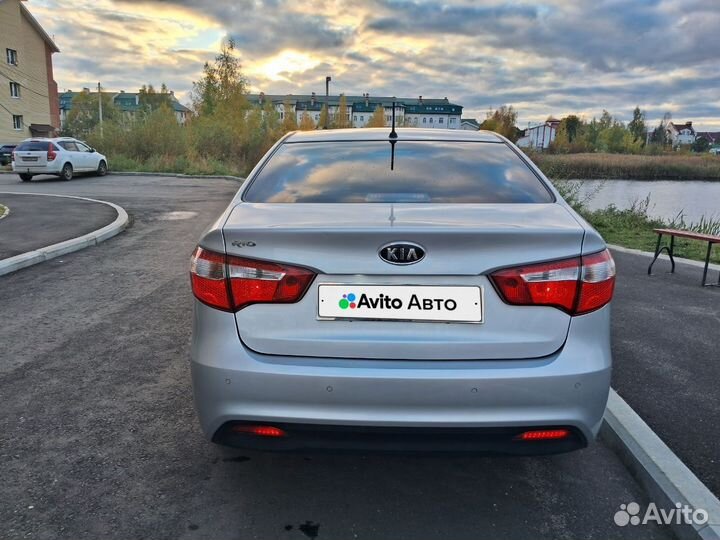 Kia Rio 1.6 AT, 2012, 107 105 км