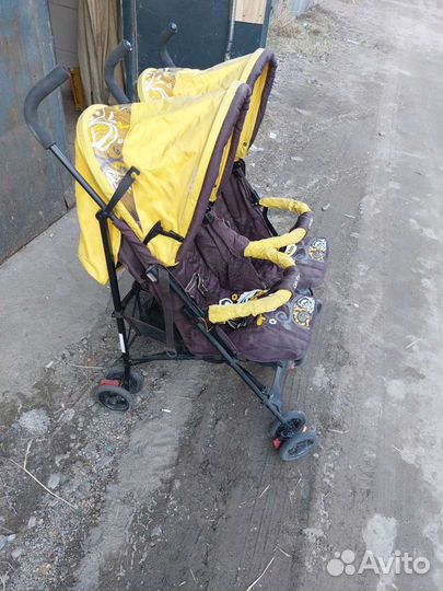 Коляска для двойни